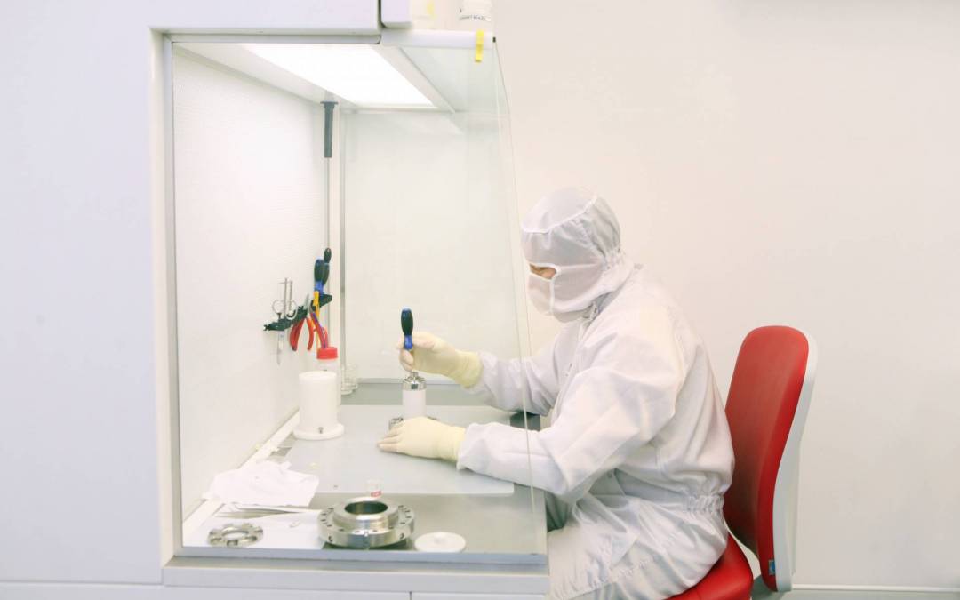 Particulates, Keep Out: Your Ultimate Guide to Cleanroom Classifications and Design